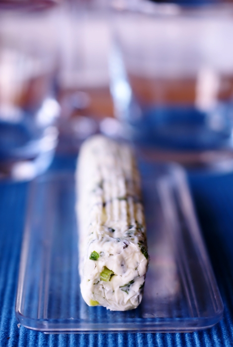 Чесночное масло с травами