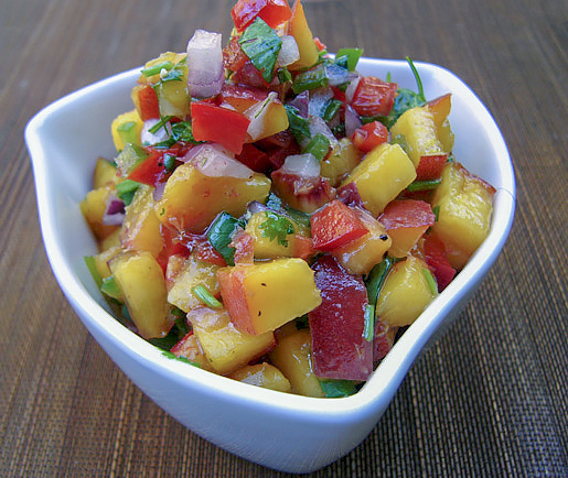 Сальса из персиков