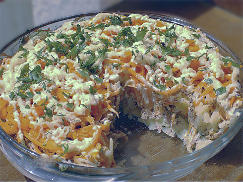 Слоеный салат с курицей