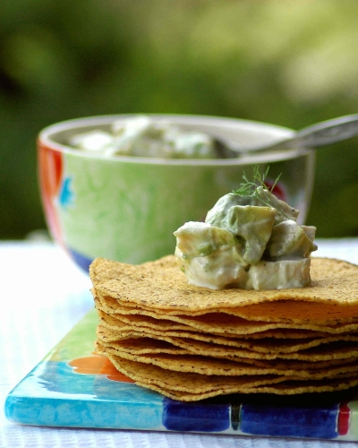 Салат из курицы и авокадо