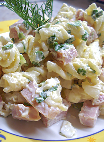 Салат из пасты с ветчиной