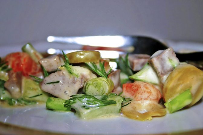 Салат с языком