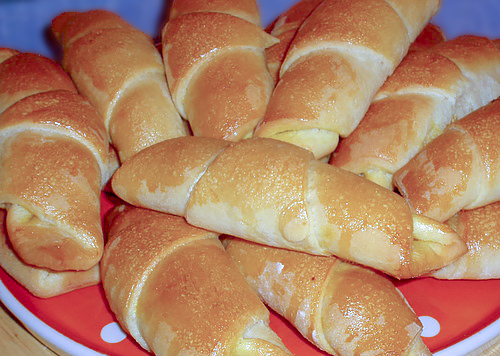 Рогалики из сдобного дрожжевого теста