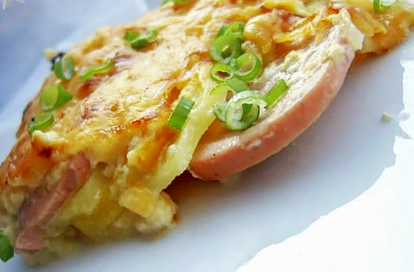 Картофельная запеканка с вареной колбасой