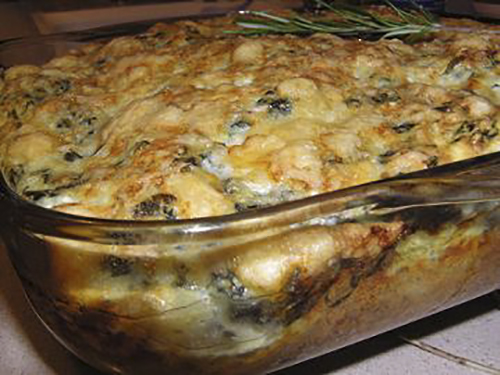 Картофельная запеканка с сыром и шпинатом