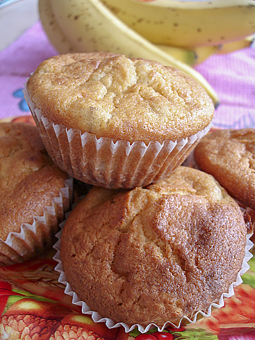 Банановые маффины с медовой начинкой