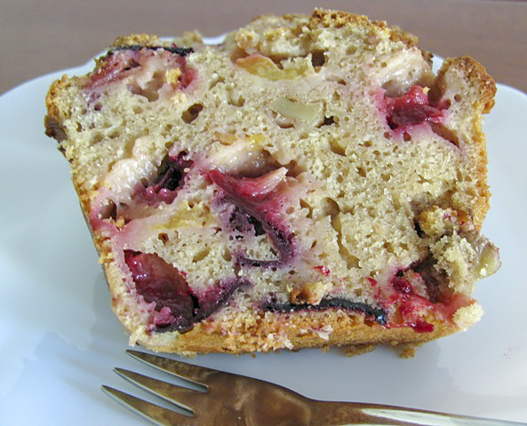 Кекс со сливами и бренди