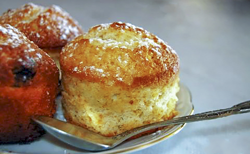 Маффины с изюмом