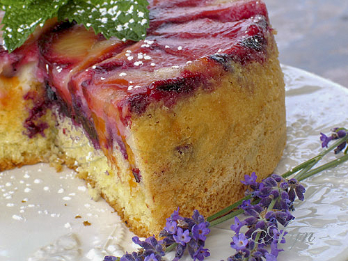 Сливово-абрикосовый пирог