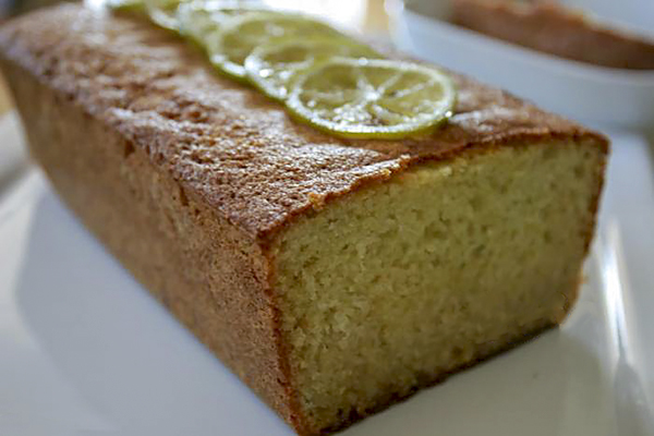 Влажный кекс с лаймом
