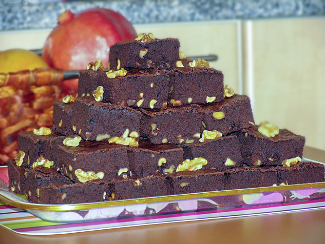 Шоколадные квадратики с орехами