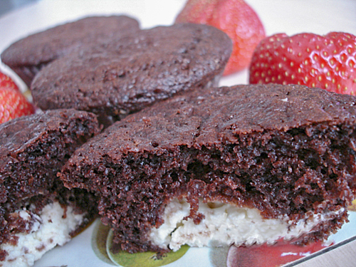 Шоколадные маффины с крим-чизом или творогом