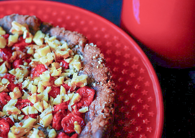 Быстрый рассыпчатый шоколадный пирог