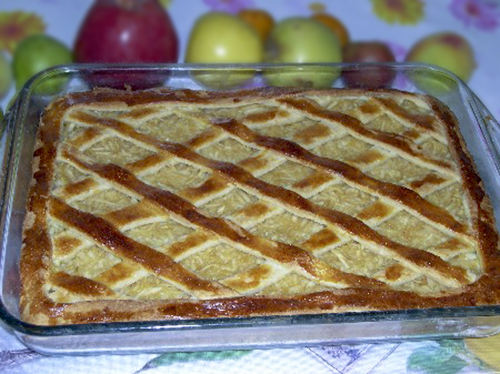 Классический яблочный пирог