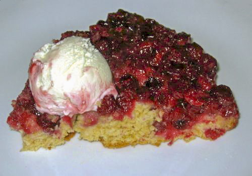 Клюквенный пирог-перевертыш