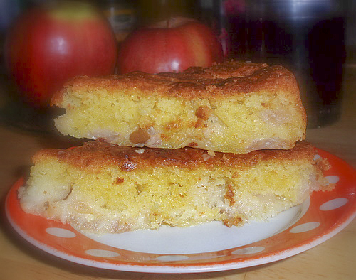 Яблочно-кокосовый пирог