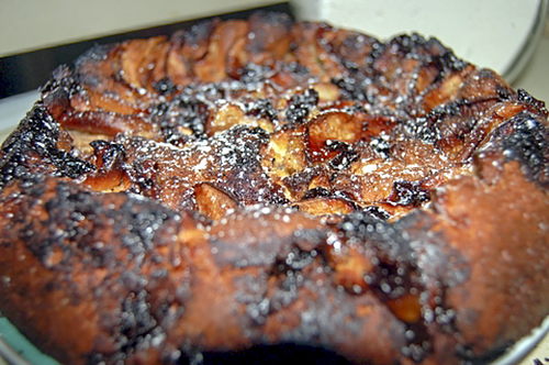 Яблочный кекс с вареньем