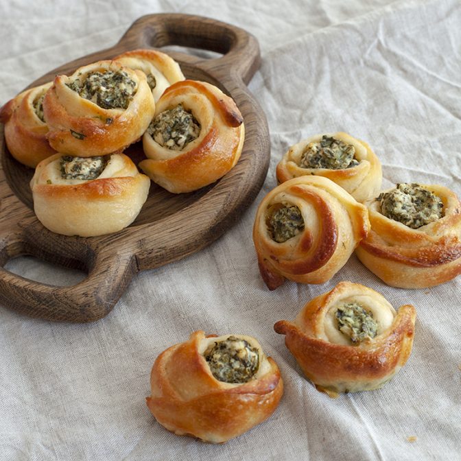 Погача с фетой, творогом и шпинатом