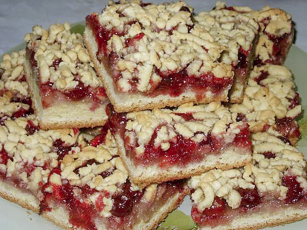 Пирог с клюквой