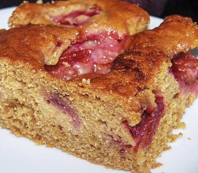 Фруктовый пирог на минеральной воде