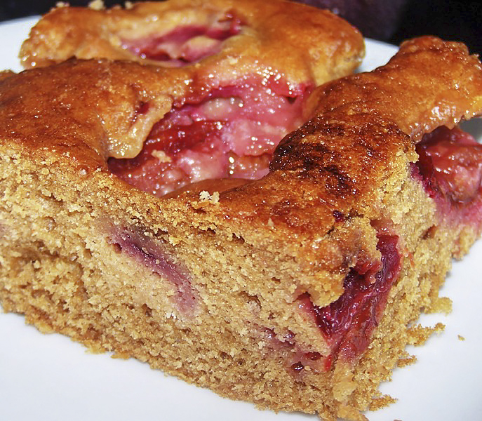 Фруктовый пирог на минеральной воде