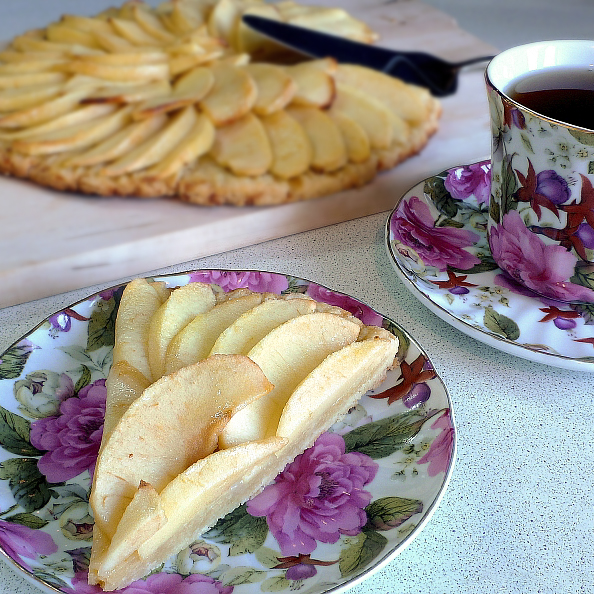 Яблочный тарт маман Блан (Apple tart Maman Blanc)