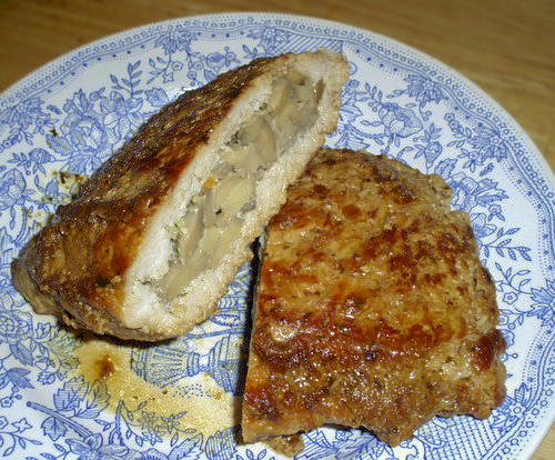 Мясо, фаршированное грибами