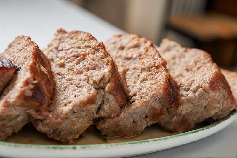 Американский мясной рулет (All-American Meatloaf)