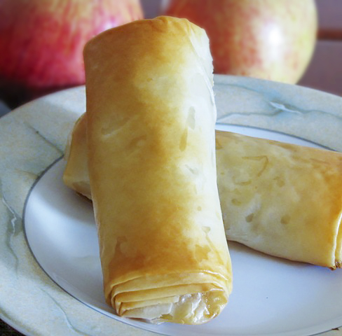 Яблочные пирожки из теста фило