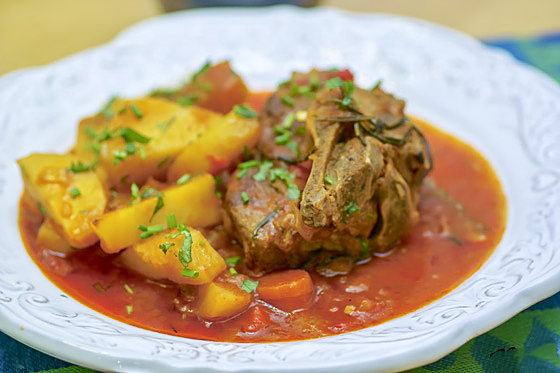 Тушеная баранина в сицилийском стиле