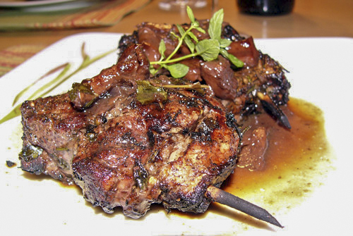 Баранина со специями в кофейно-ванильном соусе