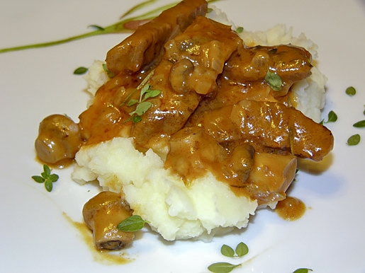 Бефстроганов с грибами