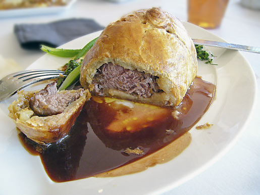 Говядина Веллингтон (Beef Wellington)
