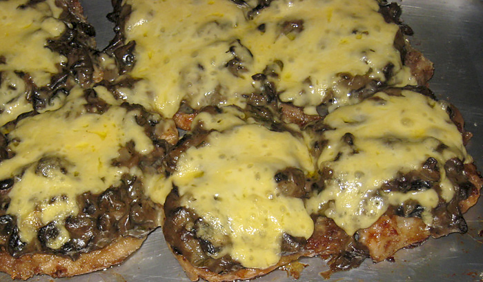 Отбивные с шампиньонами