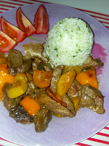 Свинина с персиками