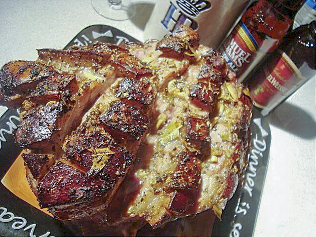 Запеченная свиная рулька (Pečené vepřové koleno)