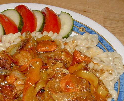 Свинина с овощами в кисло-сладком соусе