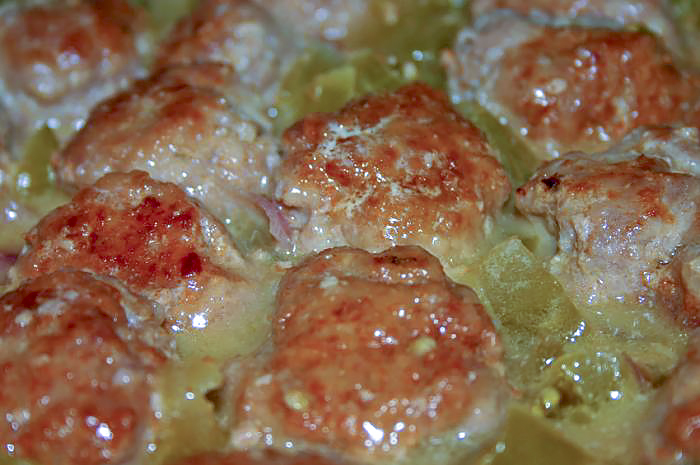 Тефтели с зелеными помидорами