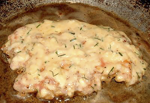 Свиные отбивные в сметанно-сырном кляре