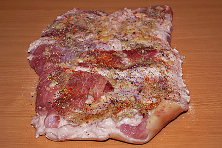 Пряный рулет из свинины