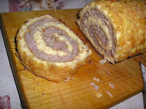 Яично-мясной рулет