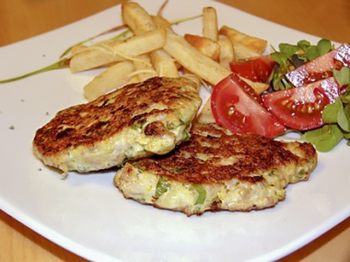 Оладьи с кабачком, свининой и майонезным соусом