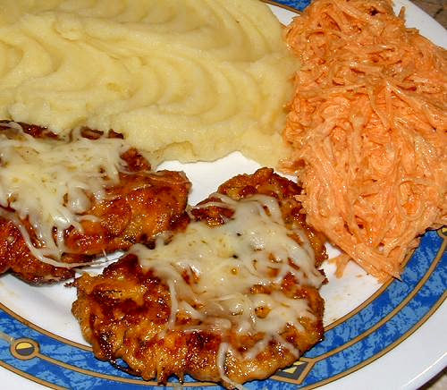 Свиные отбивные в сырно-томатном кляре