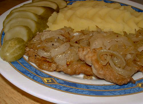 Отбивные с луком