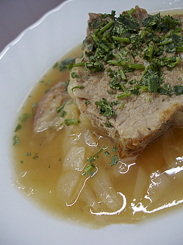 Жаркое с крапивным чаем