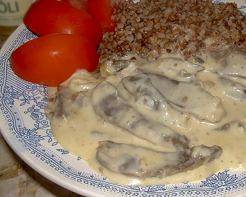 Сердце в сливочном соусе