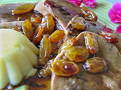 Язык в винном соусе