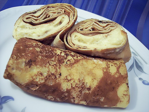 Блинчики с грибами и сыром