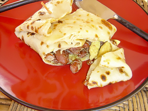 Блинчики с курицей и фасолью