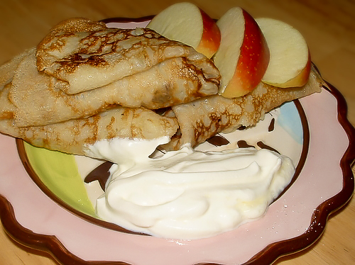 Блины с яблоками